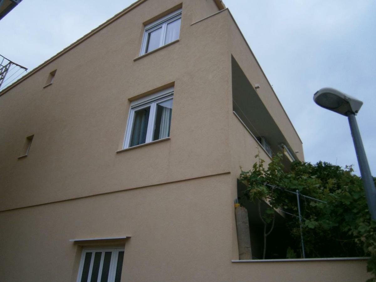 Apartment Willy Komiža Kültér fotó
