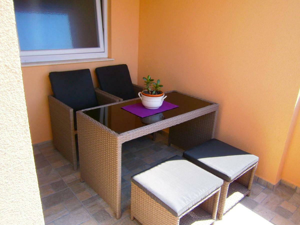 Apartment Willy Komiža Kültér fotó